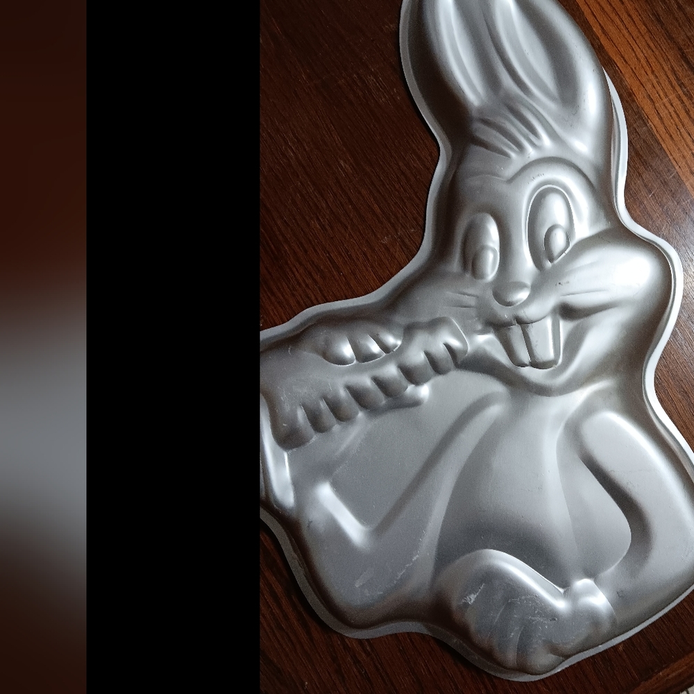 Bugs Bunny Cake Pan